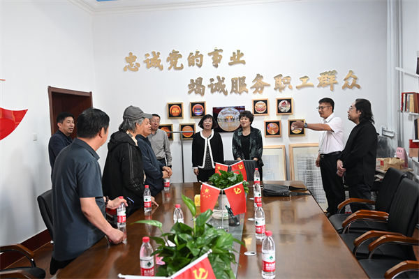 紀(jì)念毛澤東同志《在延安文藝座談會(huì)上的講話》發(fā)表81周年暨錦州市工人文化宮職工書(shū)畫(huà)苑正式啟動(dòng)